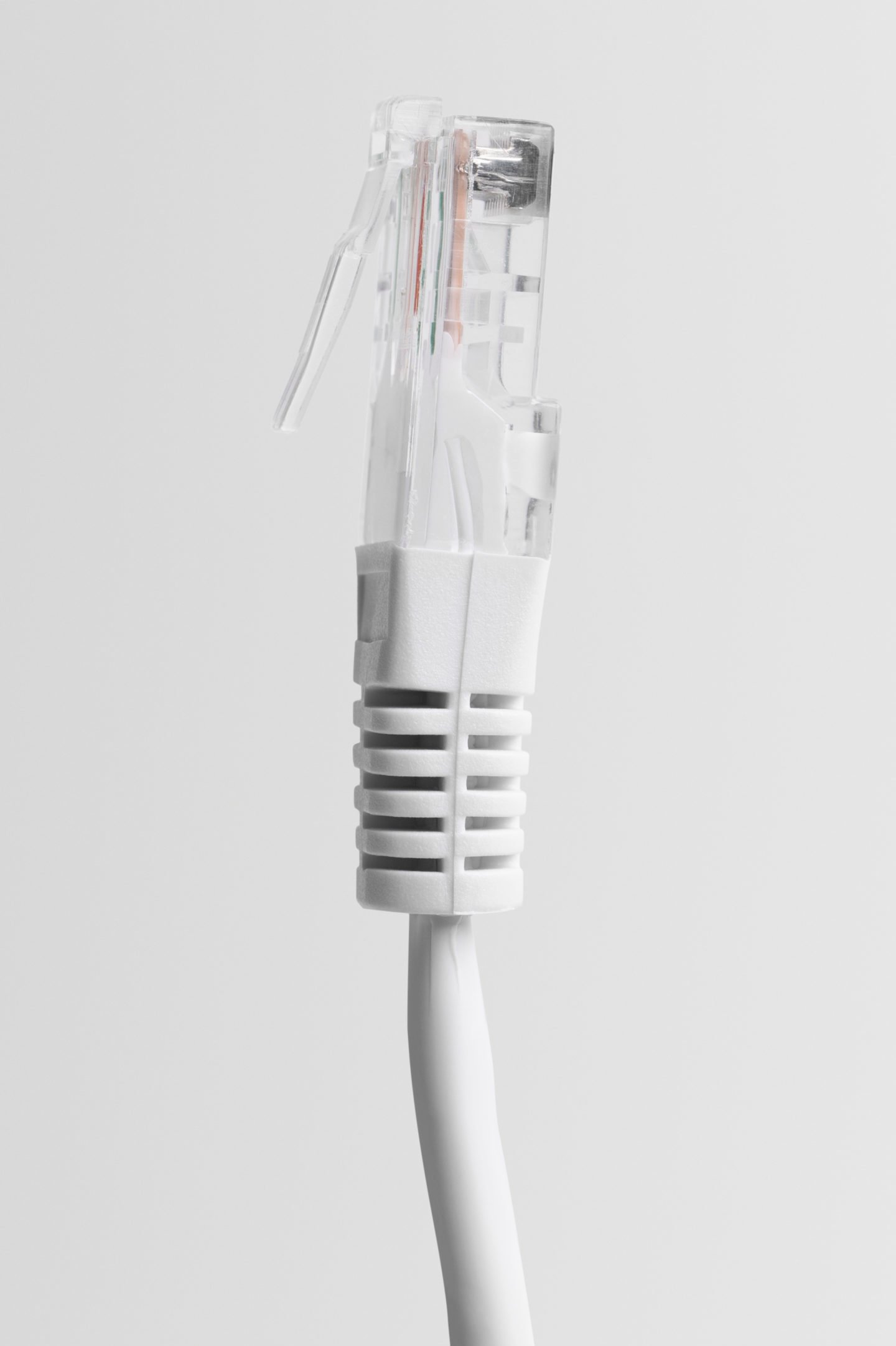 Ethernet cable computer technology and connection internet par prise de courant